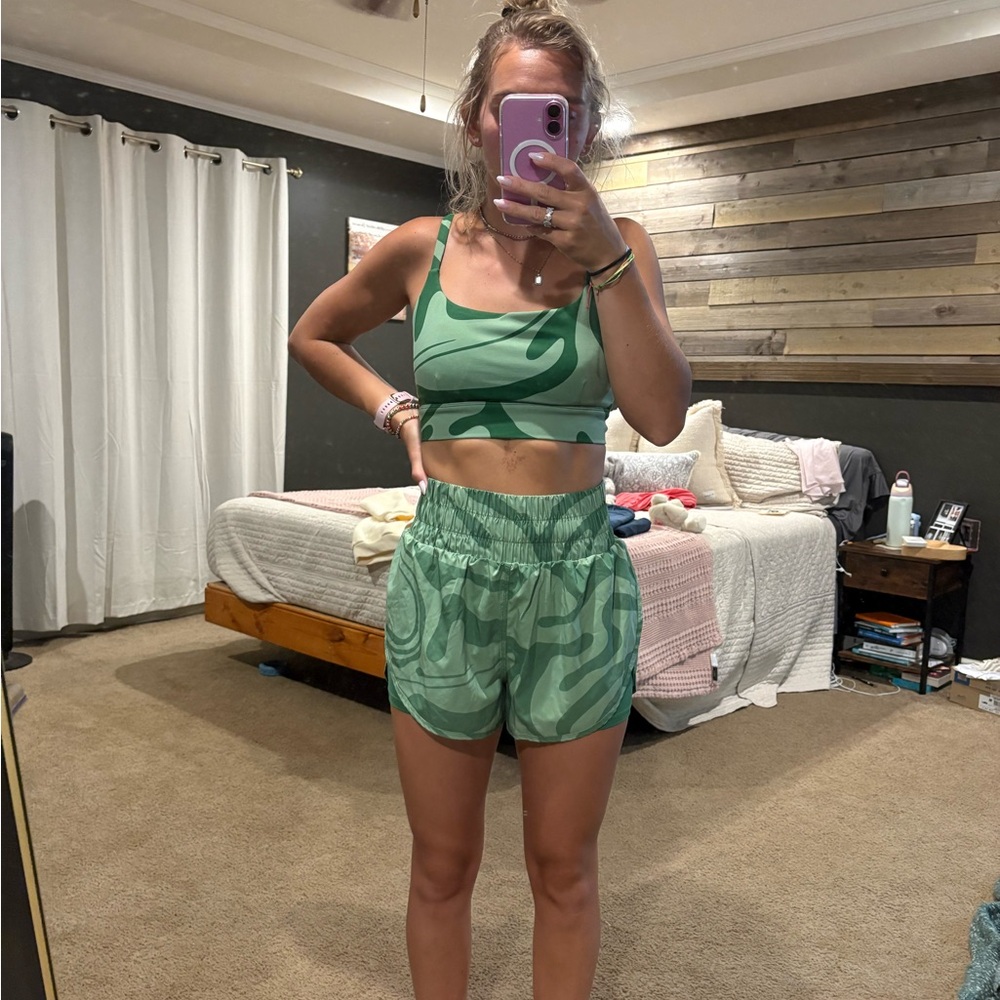 Vitality x Cosmopolitan Green Patterned Sports Bra and Shorts Set